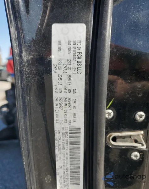 2018 Jeep Cherokee Latitude Plus из США, поврежденный, VIN 1C4PJLLB9JD622701